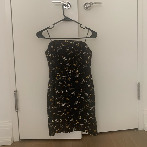 Urban outfitters floral mini dress - Picture 3 of 5